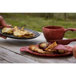 Kupilka Boîte-cadeau-Tasse, Cuillère Et Bol-Cranberry (Rouge) -Aktive Magasin kupilka boite cadeau tasse cuillere et bol cranberry rouge 4